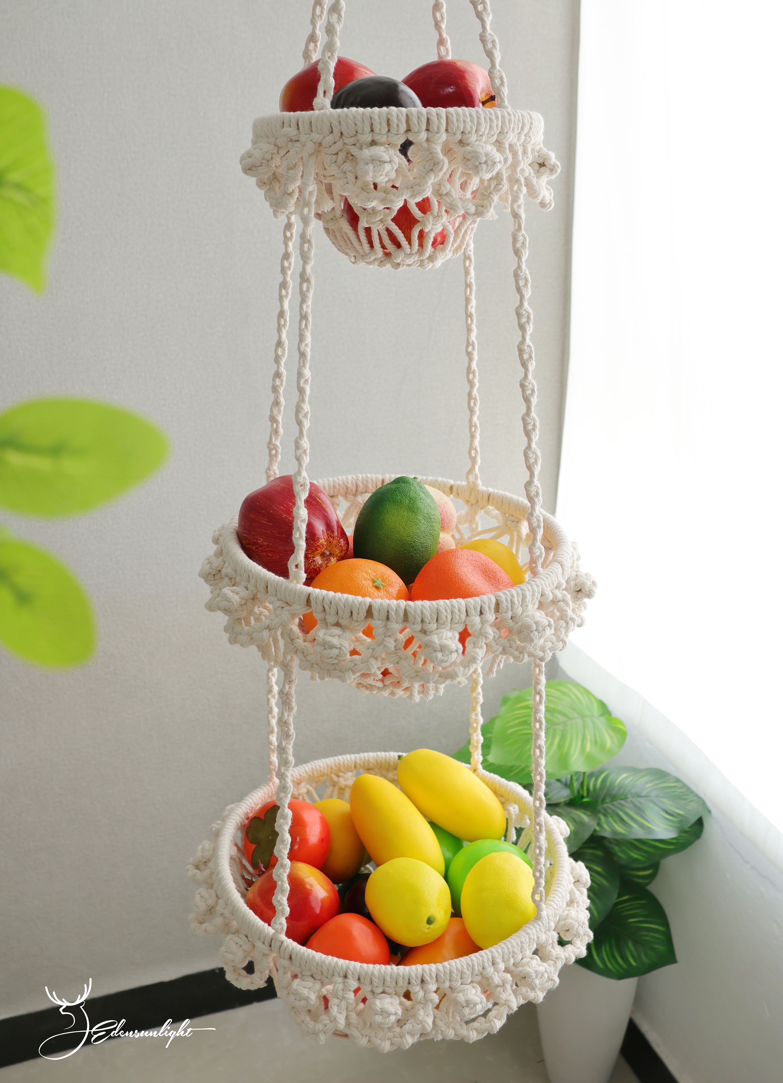 Macrame fruit & vegetable hammock/Kitchen storage basket,Bohemian wall hanging/home decoration