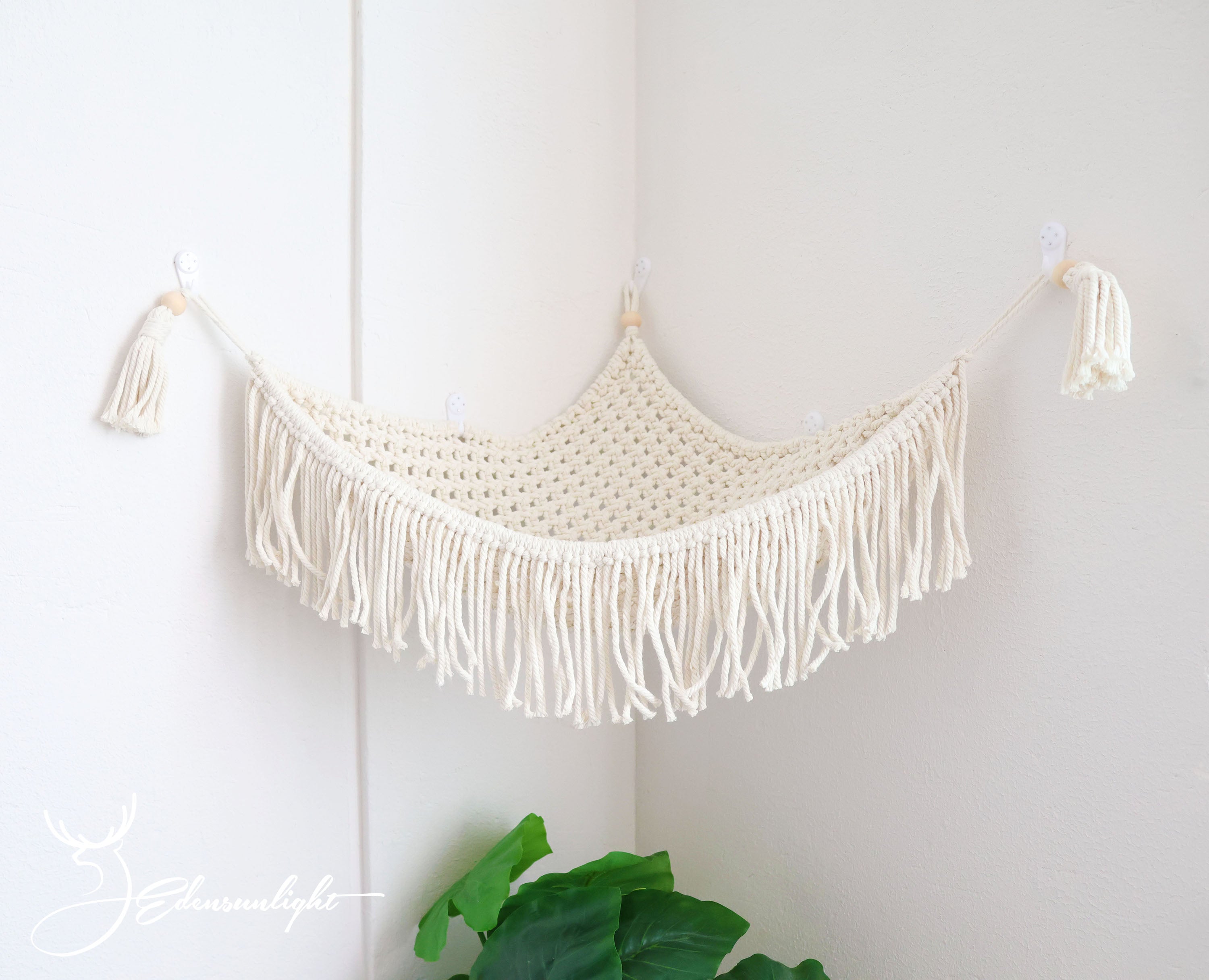 Macrame Cat wall corner hammock, hand-weaved Boho cat bed/furniture/hanging house/cat tree/pet swing bed