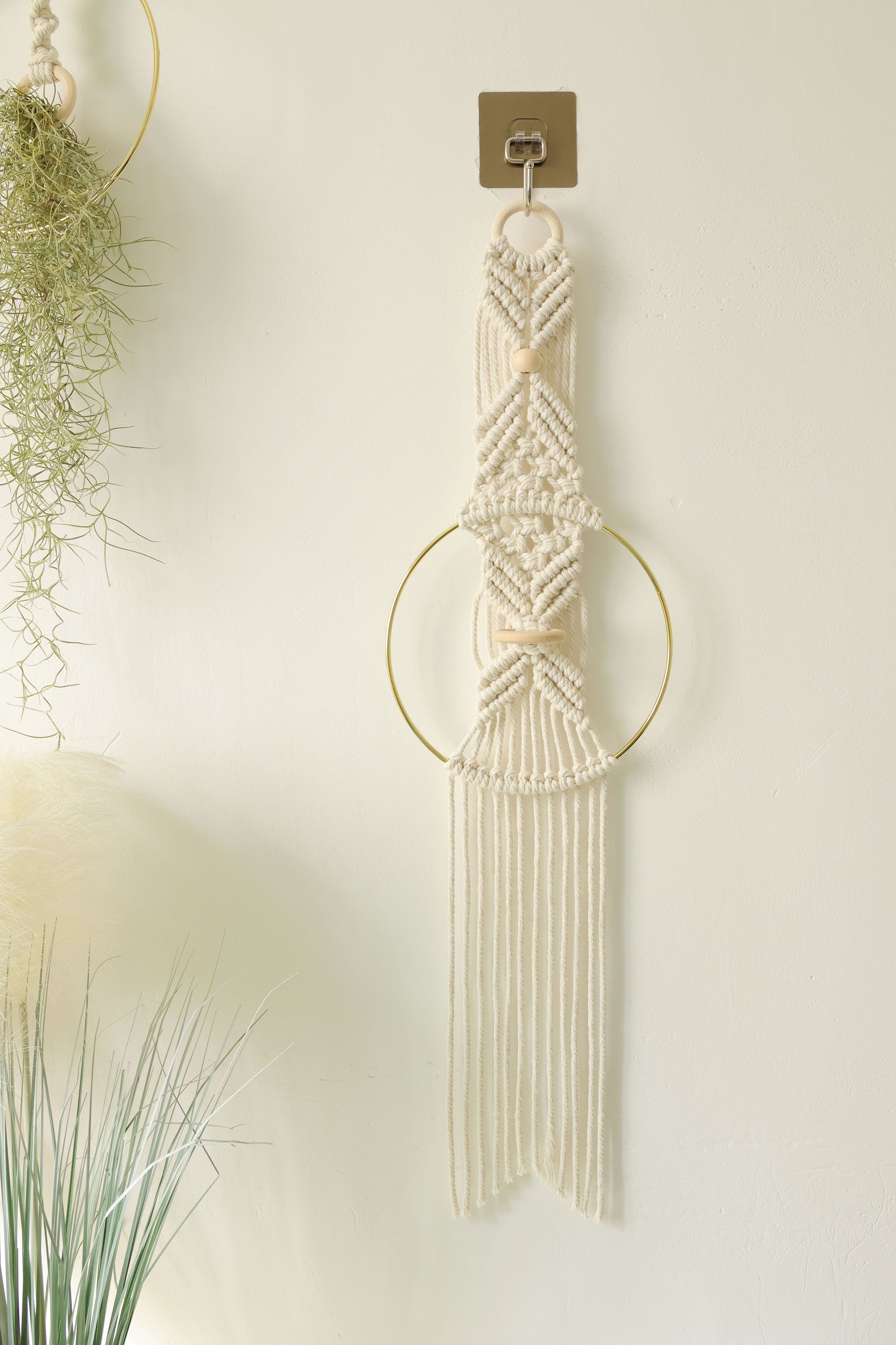 Macrame Air Plant holder, Stylish Bohemia air plant display hanger,Boho wall hanging home decor